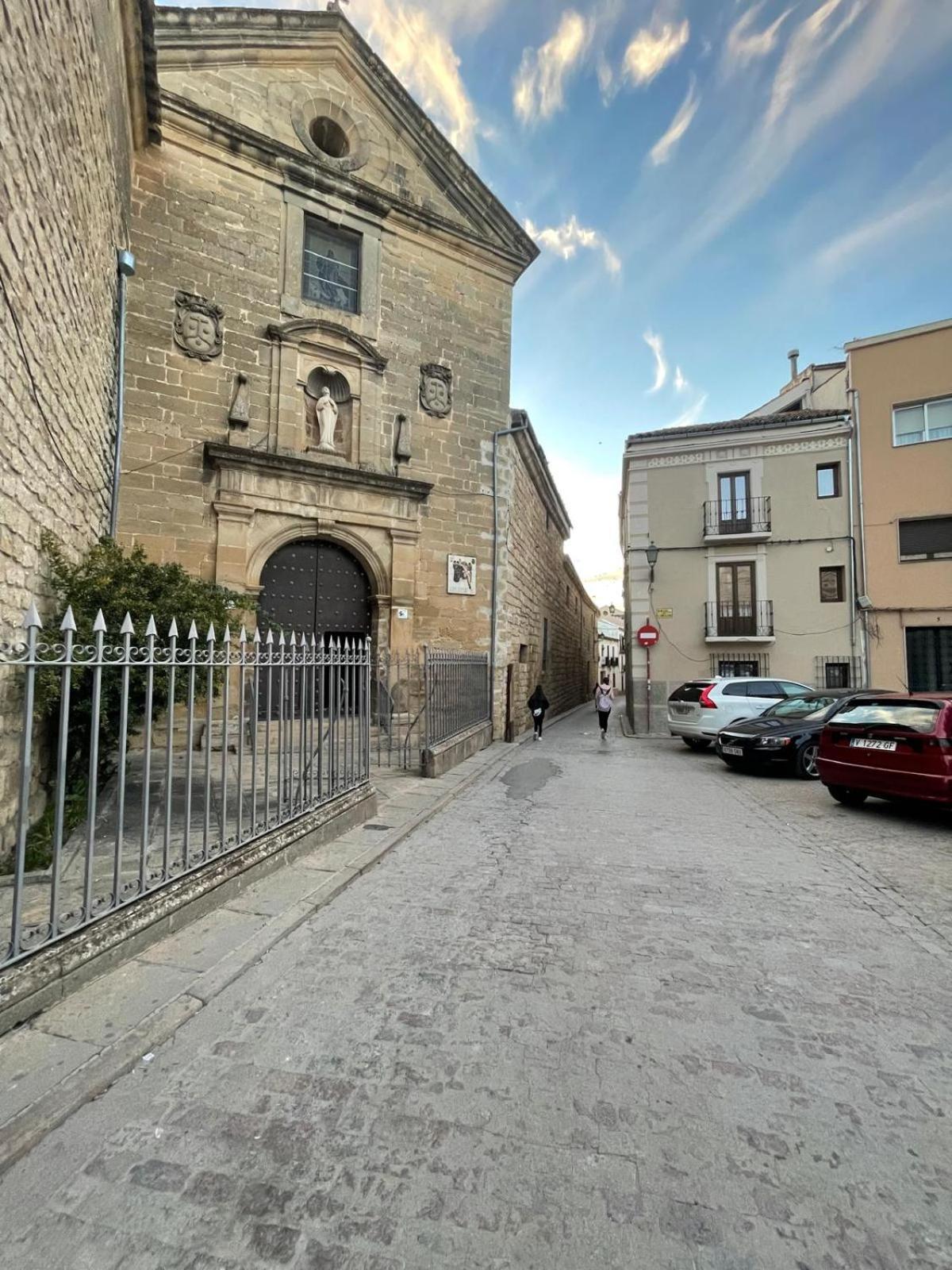 Apartamento Montiel 2 Apartment Ubeda  Luaran gambar